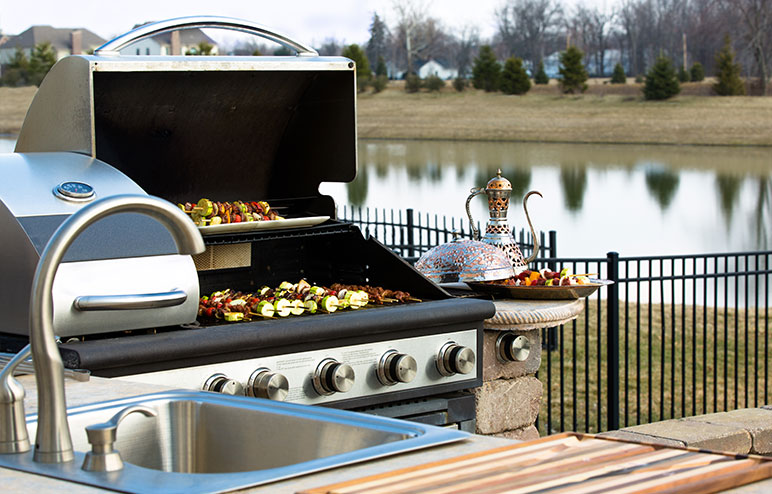 Grill Pond Backyard